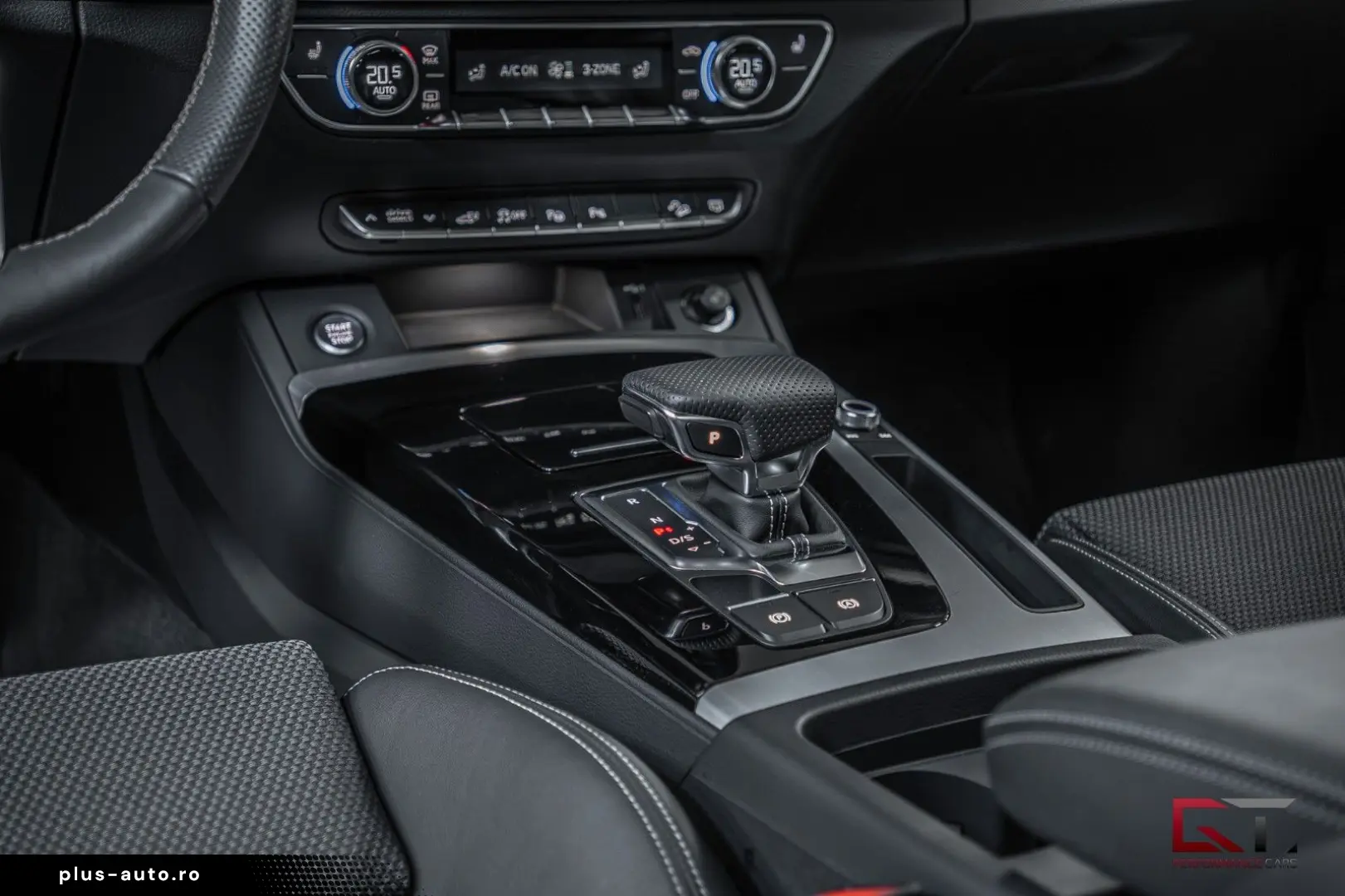 AUDI Q5 55 e Q S-Line Evolution 20  Pano Matrix Tow