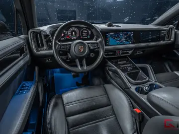 PORSCHE Cayenne E-Hyb Coupé 2024 SportDesign 22  Pano HD