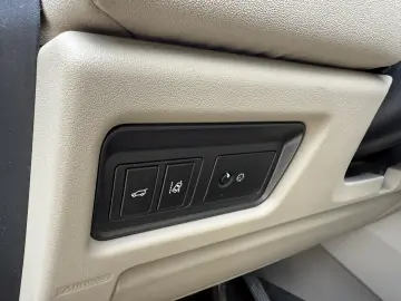 8000e avans 7000e în 3 luni