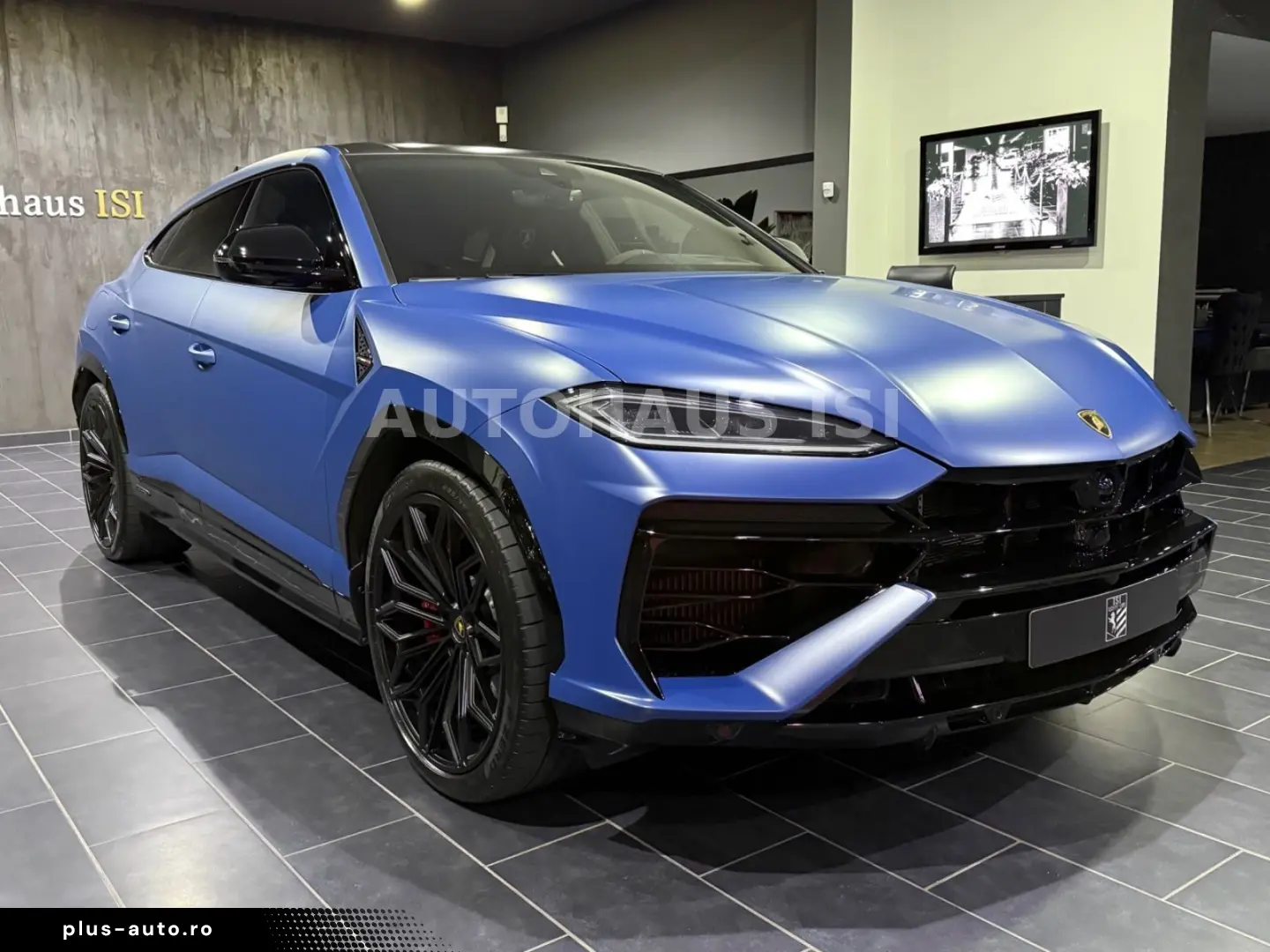 LAMBORGHINI Urus SE BLU GRIFO MATT AD-PERSONAM CARBON 3D B&O
