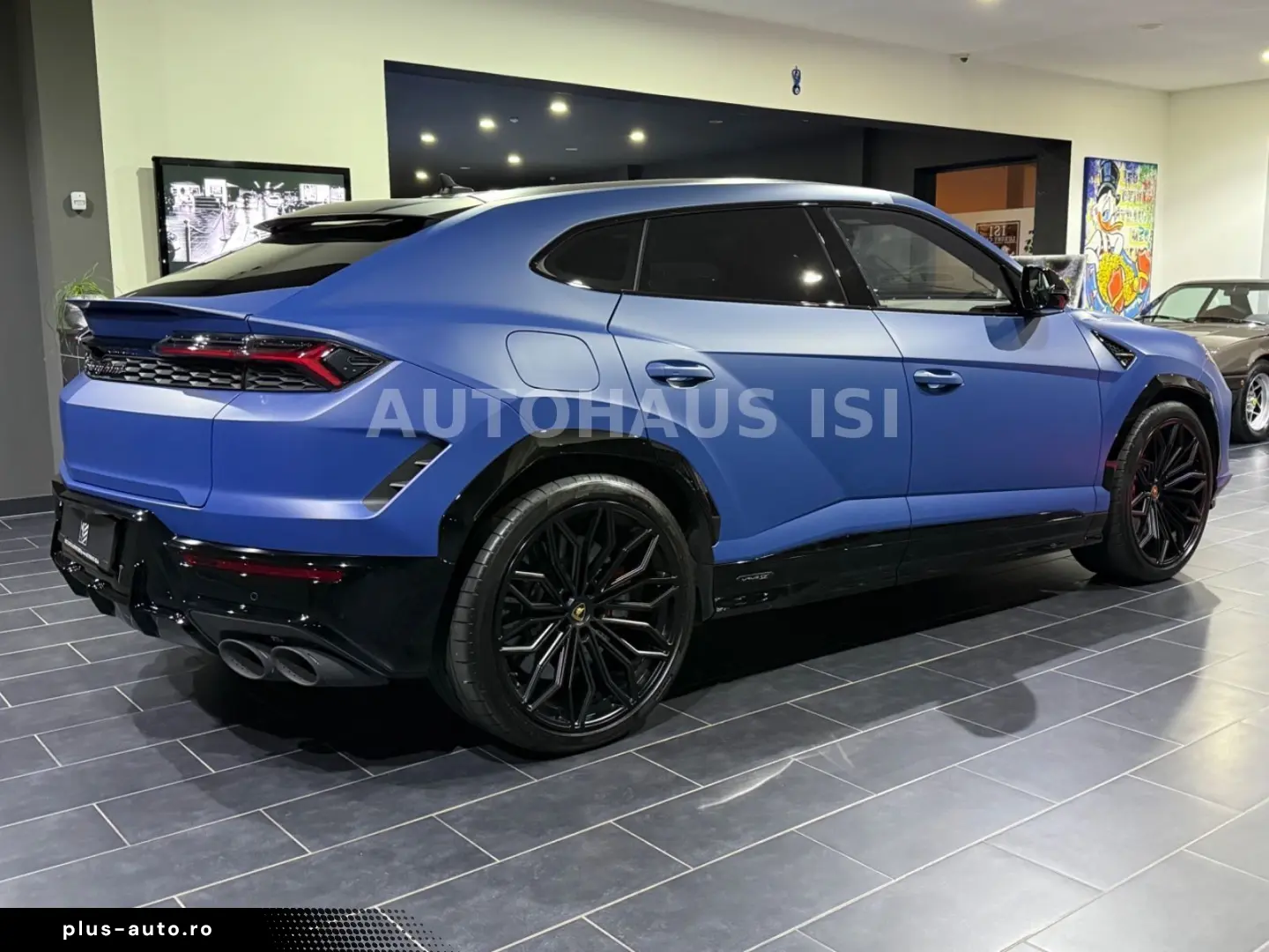 LAMBORGHINI Urus SE BLU GRIFO MATT AD-PERSONAM CARBON 3D B&O