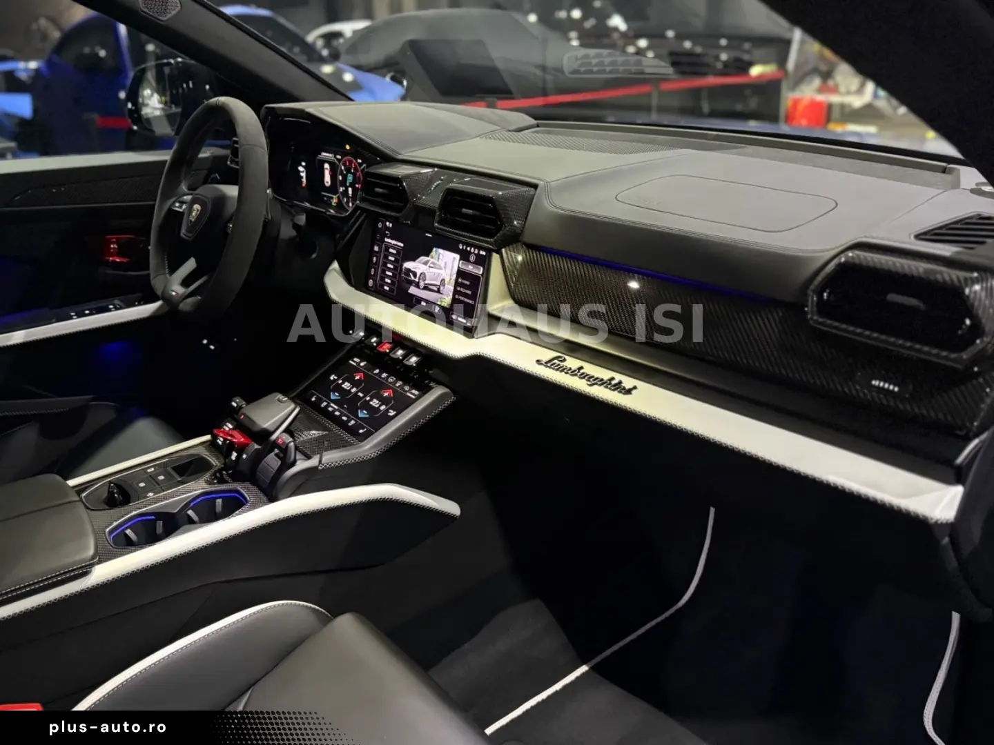 LAMBORGHINI Urus SE BLU GRIFO MATT AD-PERSONAM CARBON 3D B&O