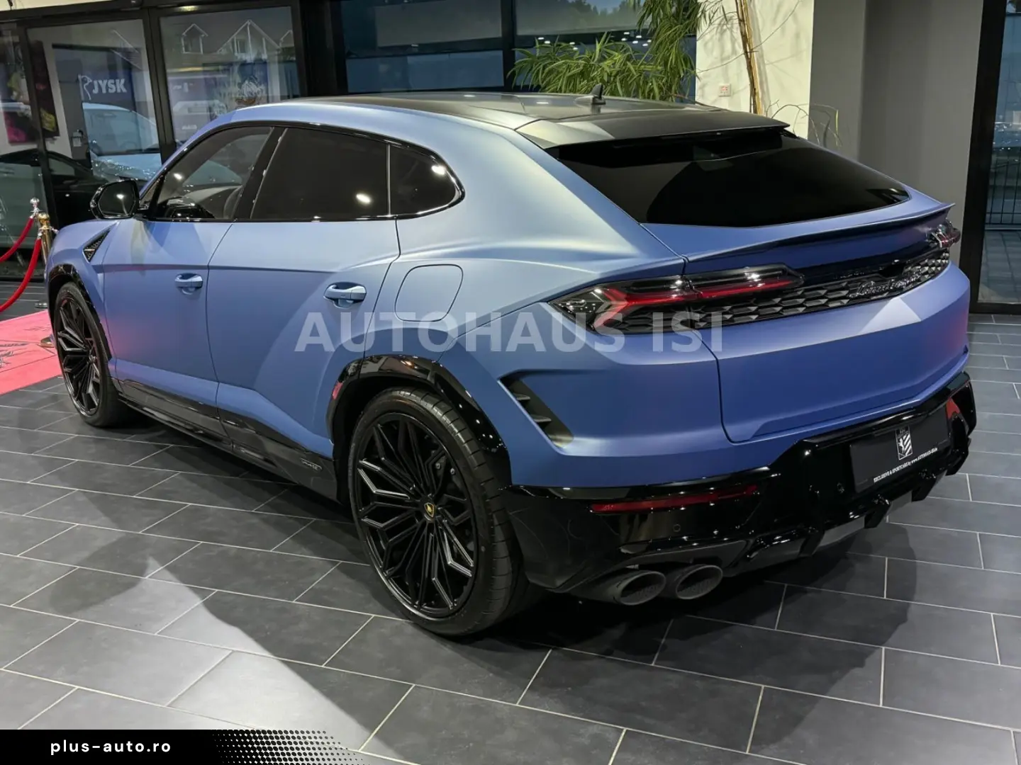 LAMBORGHINI Urus SE BLU GRIFO MATT AD-PERSONAM CARBON 3D B&O