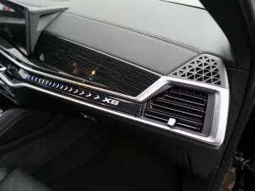 BMW X6 M-Sport xDrive 30D 298CP