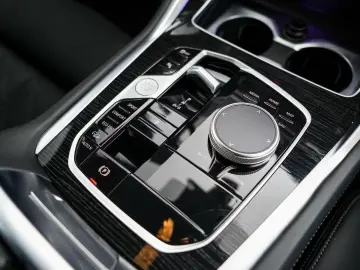 BMW X6 M-Sport xDrive 30D 298CP