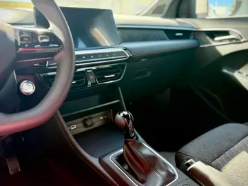 Mg 3 ICE Hatchback 202