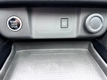 Nissan Qashqai 1.3 l MHEV X-Tronic N-Connecta SUV 2021