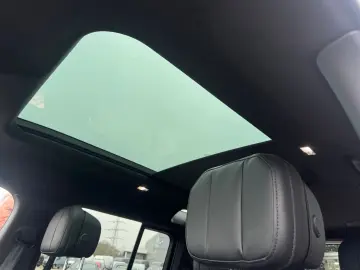 Land Rover Defender D300 110 SEDONA EDITION