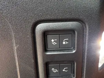 Land Rover Defender D300 110 SEDONA EDITION