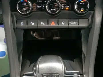 SKODA Kodiaq Tour 4x4 2.0 TDI ACC RfK LED VirtualCockp