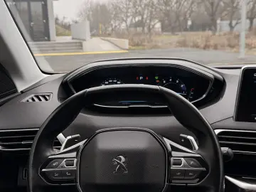 Peugeot 3008 1.6 THP EAT6 Allure