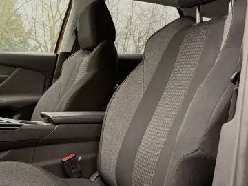 Peugeot 3008 1.6 THP EAT6 Allure