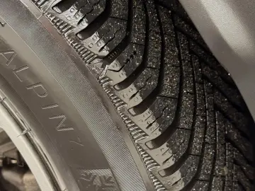 Peugeot 3008 1.6 THP EAT6 Allure