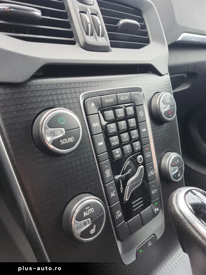 Volvo V40 2.0 D3 Facelift 2018 Automat