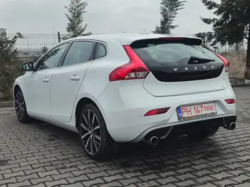 Volvo V40 2.0 D3 Facelift 2018 Automat
