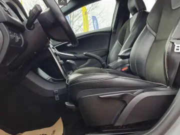 Volvo V40 2.0 D3 Facelift 2018 Automat