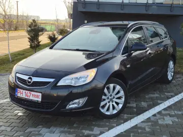 Opel Astra J 2012 Cosmo 1.4i