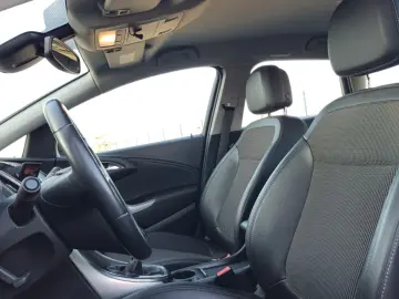 Opel Astra J 2012 Cosmo 1.4i