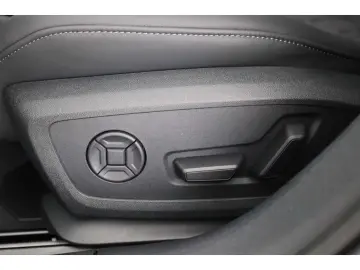 Audi A6 Avant E-Hybrid Quattro S line