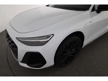 Audi A6 Avant E-Hybrid Quattro S line