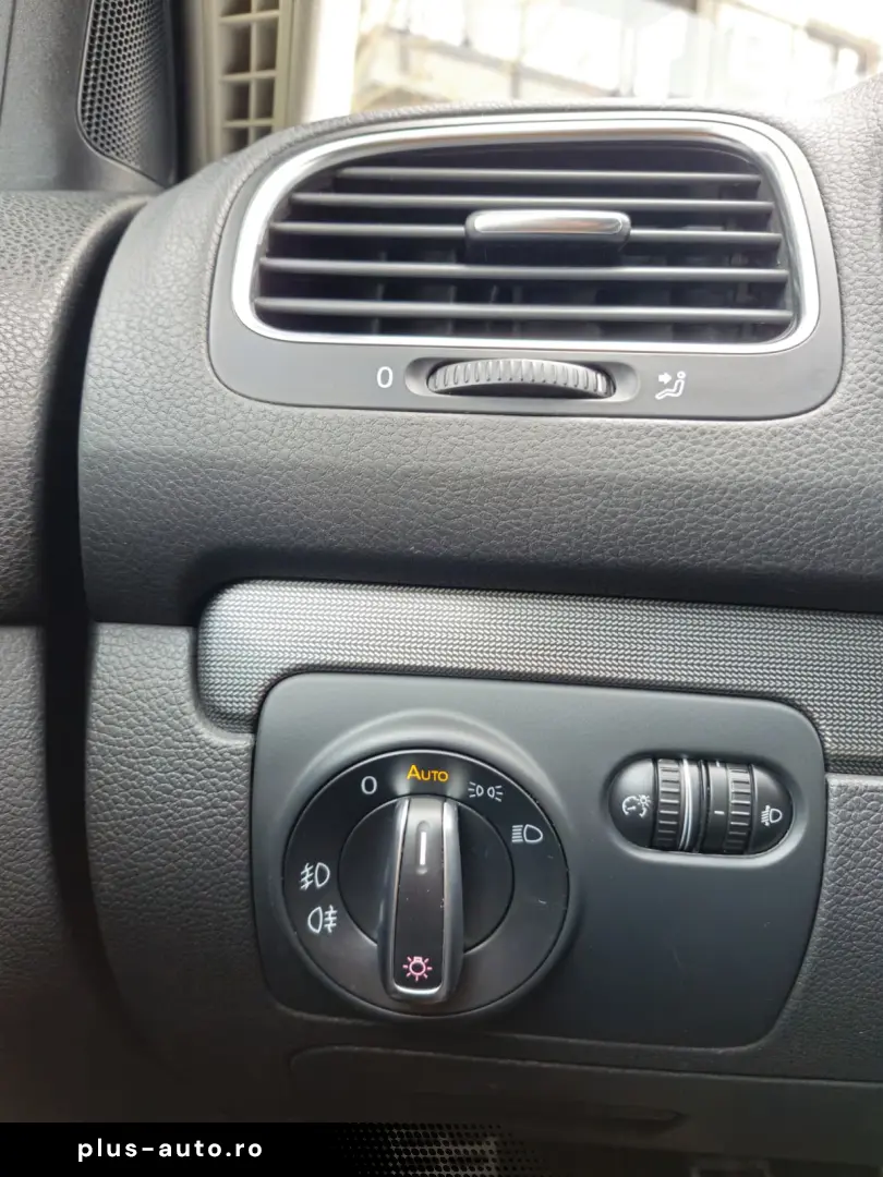 Volkswagen Golf 2012 Style 1.6TDI