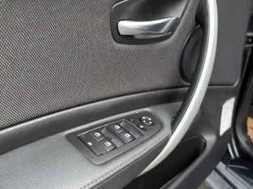 BMW 118D 2010 Bixenon Navi