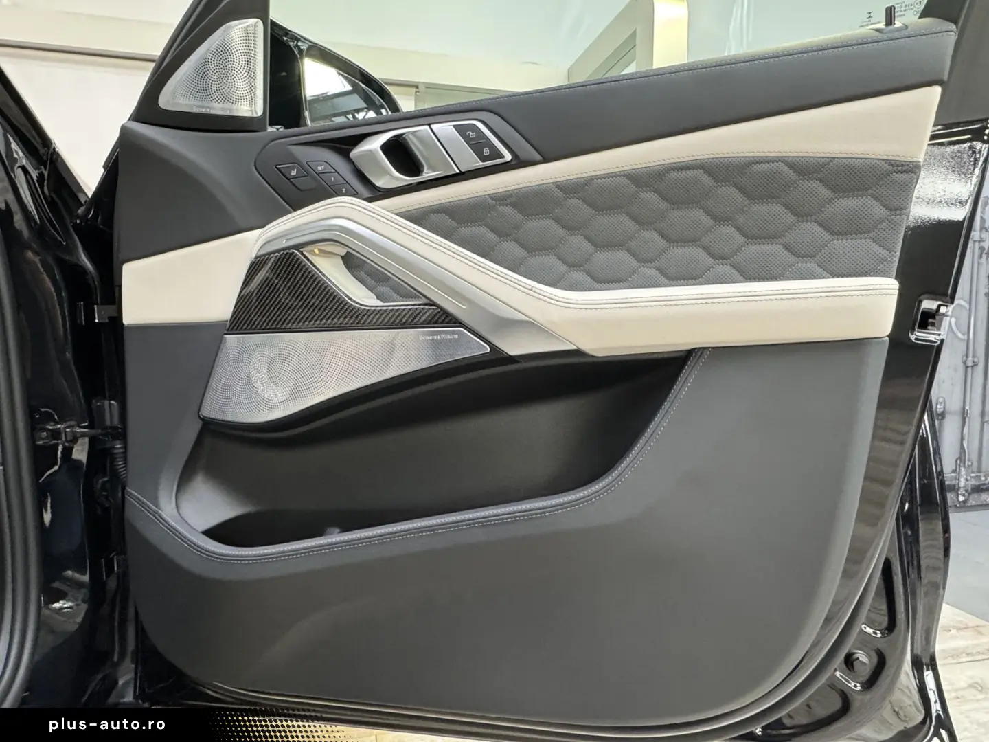 BMW X6 M Competition Sky Massage B&W Sitzlüftung ACC