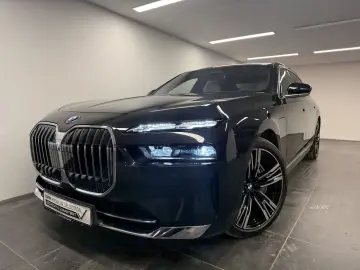 BMW 750e xDrive