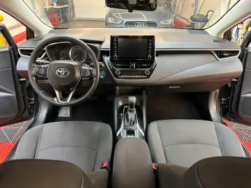 Toyota Corolla Hybrid