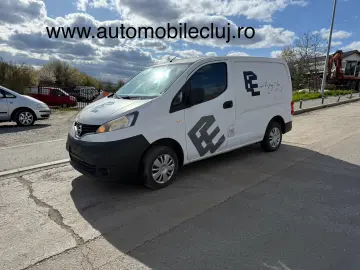 Nissan N V 200