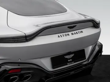 ASTON MARTIN V8 Vantage MY25   Launch Pack   Lighting Silver