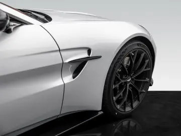 ASTON MARTIN V8 Vantage MY25   Launch Pack   Lighting Silver