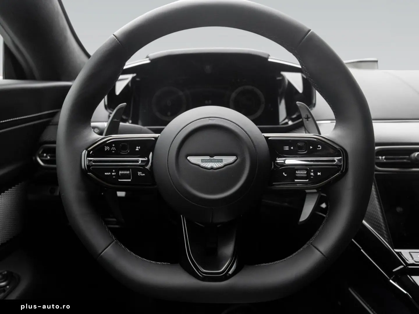 ASTON MARTIN V8 Vantage MY25   Launch Pack   Lighting Silver