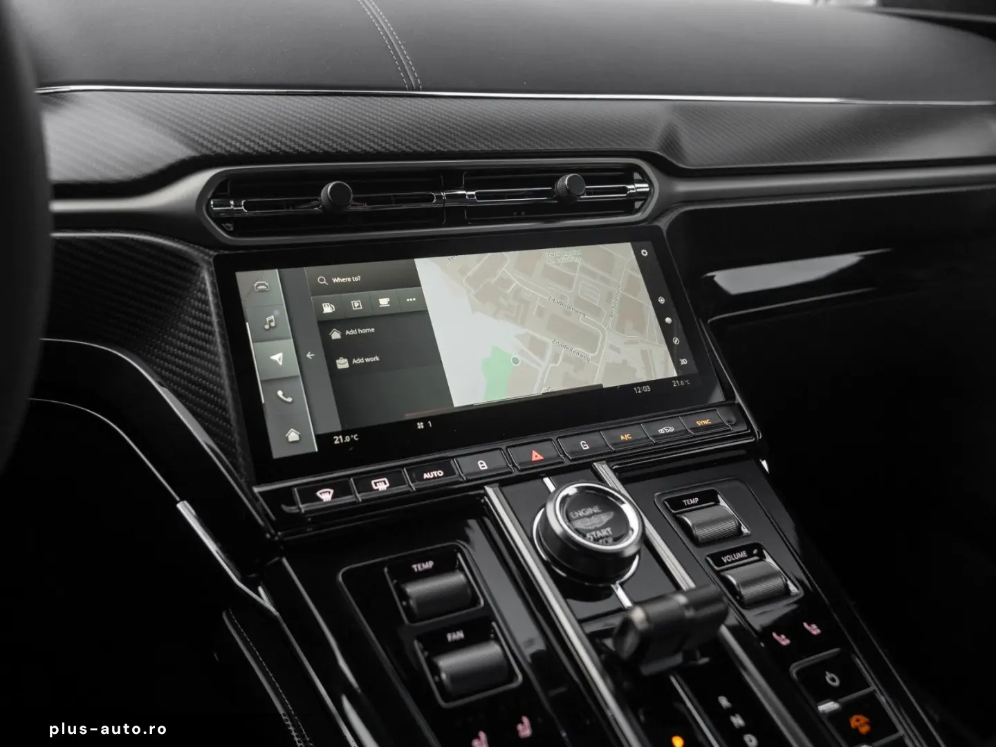 ASTON MARTIN V8 Vantage MY25   Launch Pack   Lighting Silver