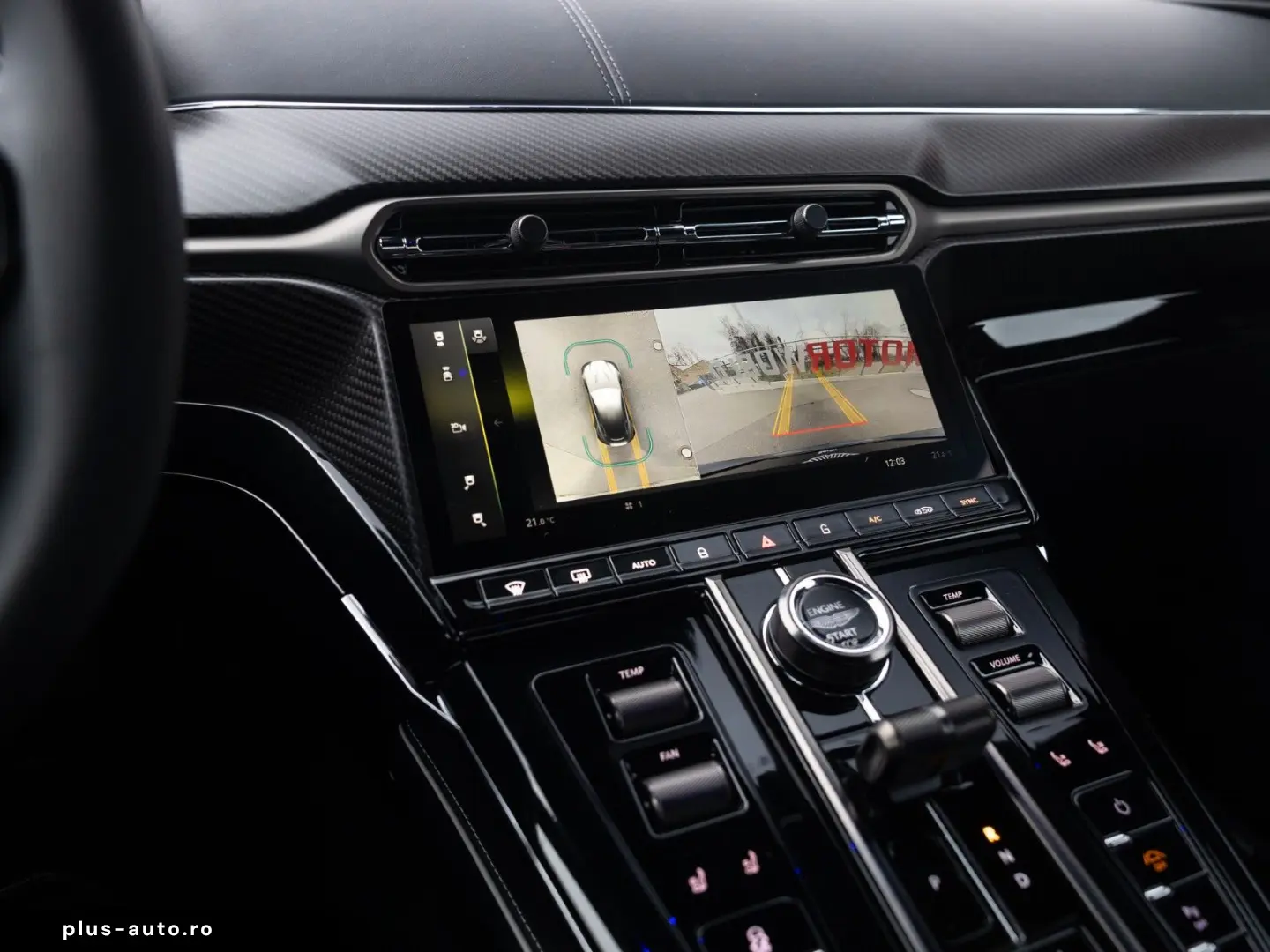 ASTON MARTIN V8 Vantage MY25   Launch Pack   Lighting Silver