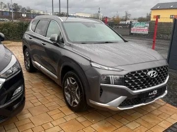 Hyundai Santa Fe 4WD Signature Hybrid Model