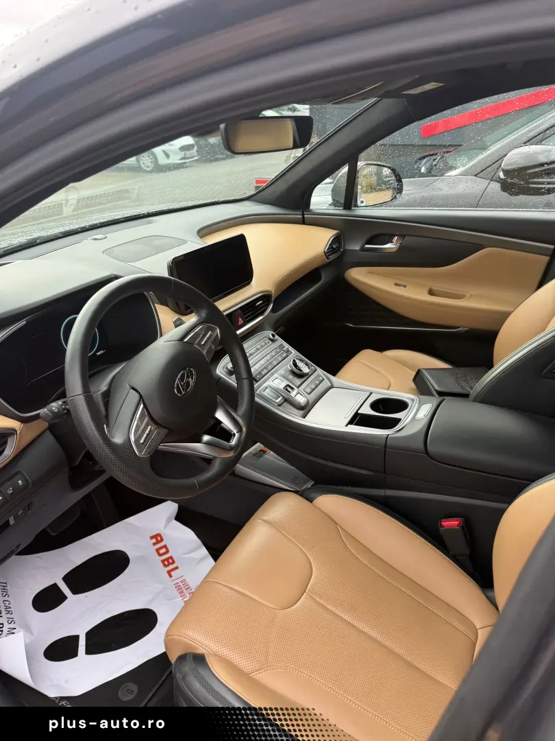 Hyundai Santa Fe 4WD Signature Hybrid Model