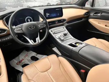 Hyundai Santa Fe 4WD Signature Hybrid Model