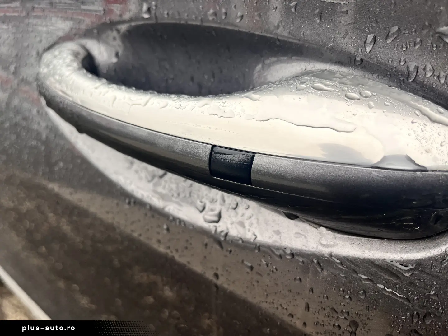 Hyundai Santa Fe 4WD Signature Hybrid Model