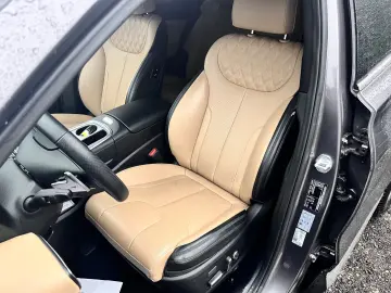 Hyundai Santa Fe 4WD Signature Hybrid Model