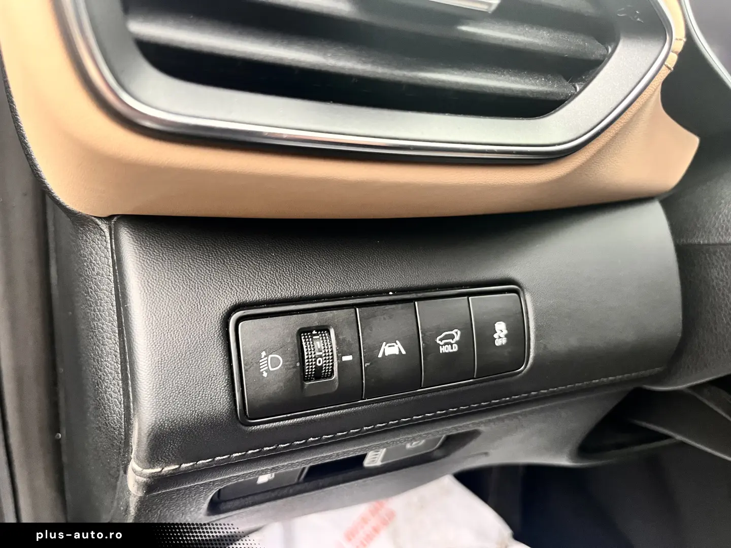 Hyundai Santa Fe 4WD Signature Hybrid Model