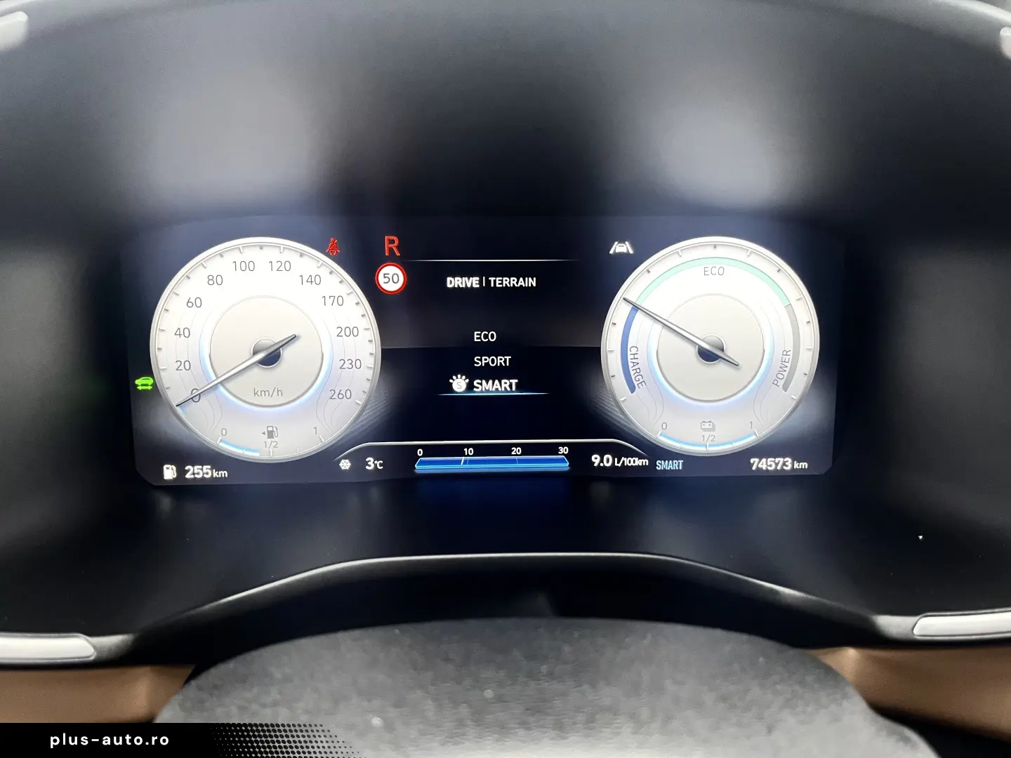 Hyundai Santa Fe 4WD Signature Hybrid Model