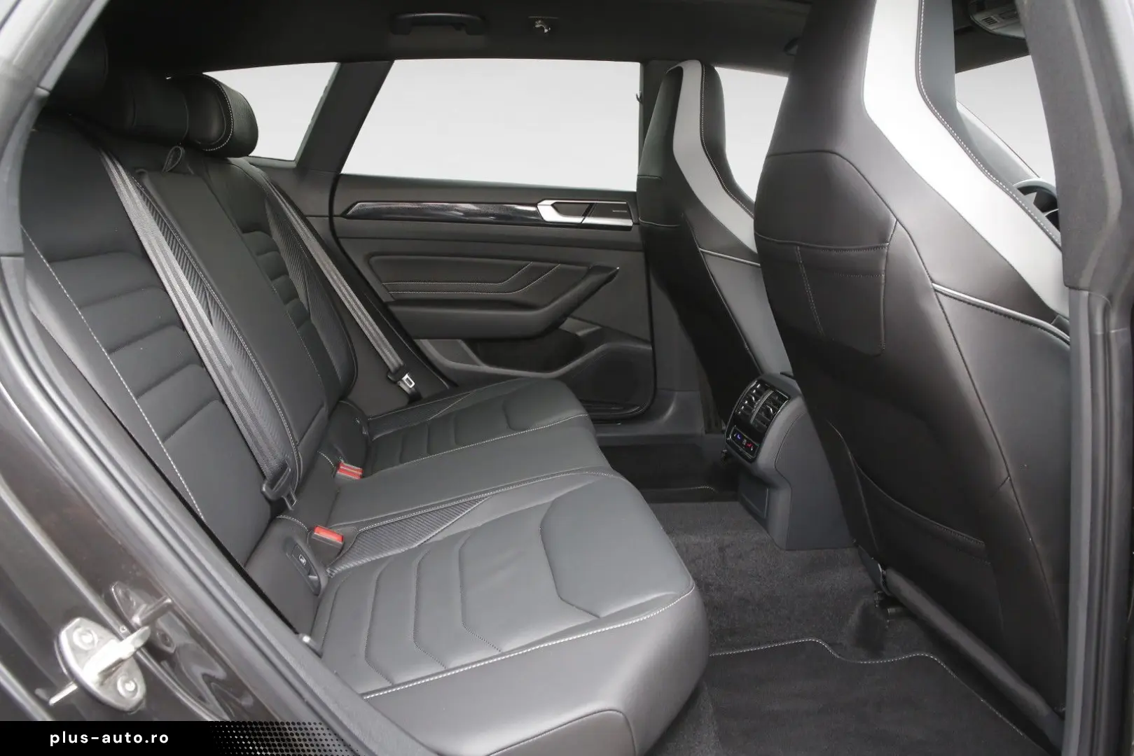 VW Arteon Shooting Brake R-Line 2 0 l TSI DSG IQ.LI