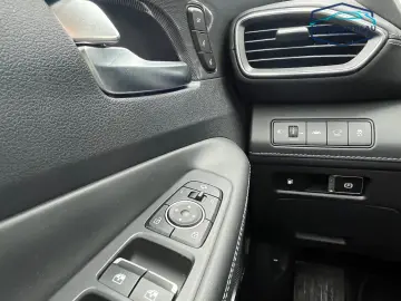 HYUNDAI SANTA FE Plug-in-Hybrid 1.6 T-GDi 4WD 6-AT PR...