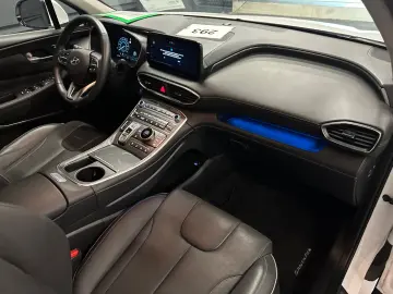 HYUNDAI Santa Fe Prime Hybrid  nur 16.000 km 19Zoll 360