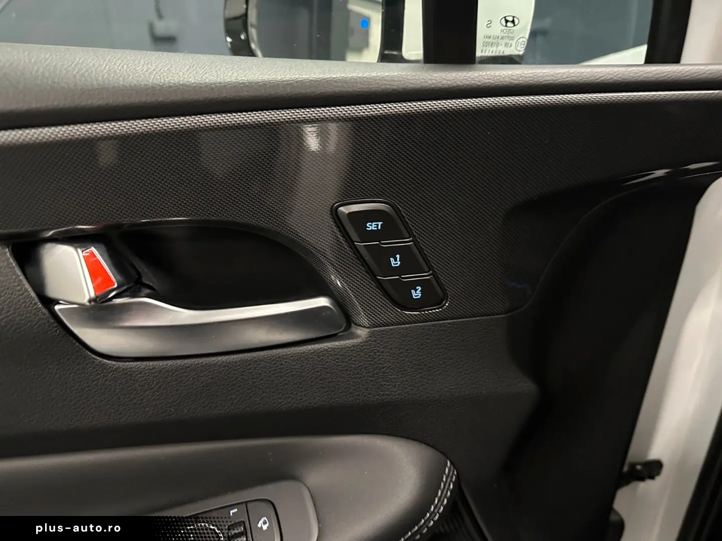 HYUNDAI Santa Fe Prime Hybrid  nur 16.000 km 19Zoll 360