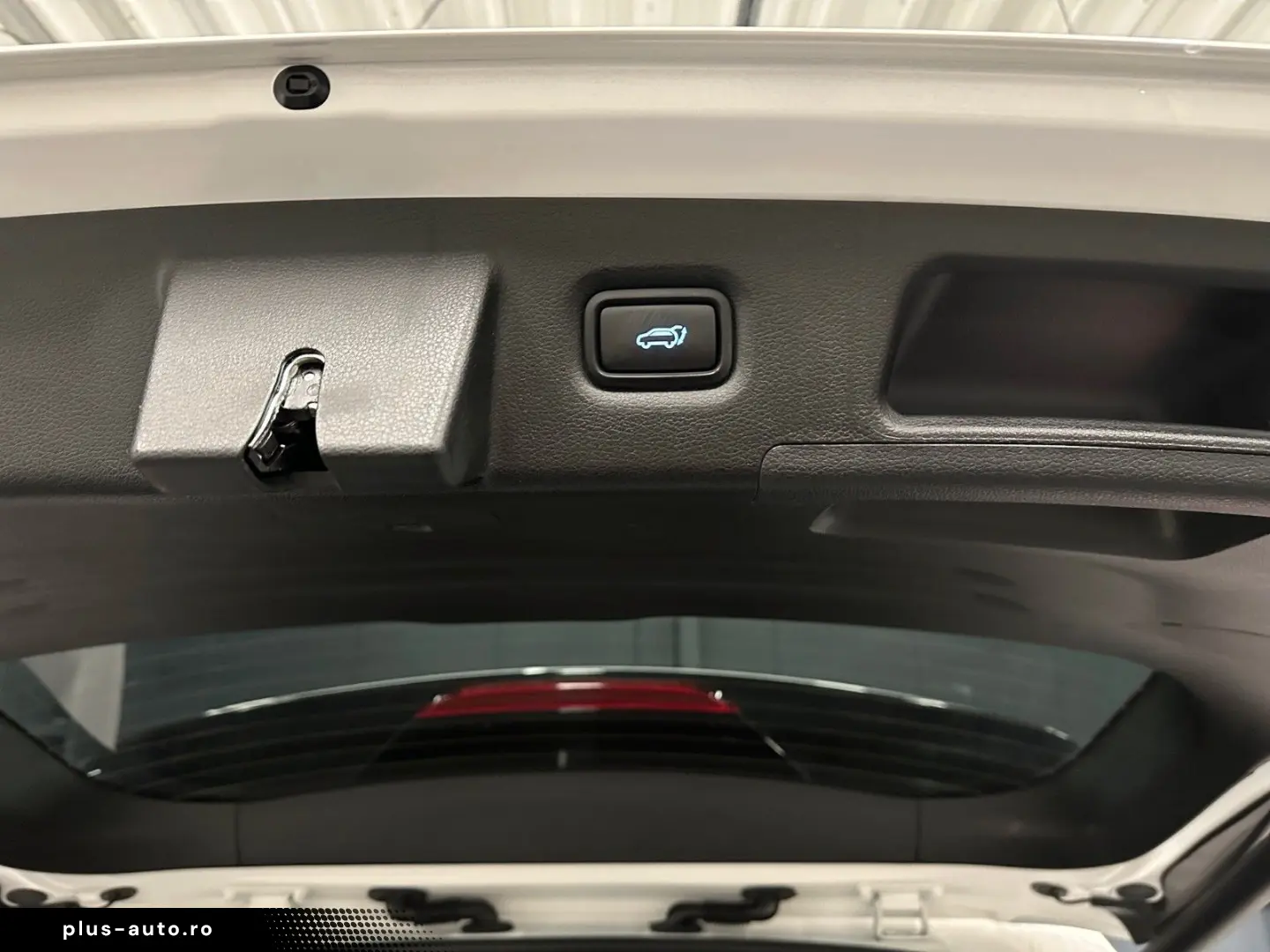 HYUNDAI Santa Fe Prime Hybrid  nur 16.000 km 19Zoll 360