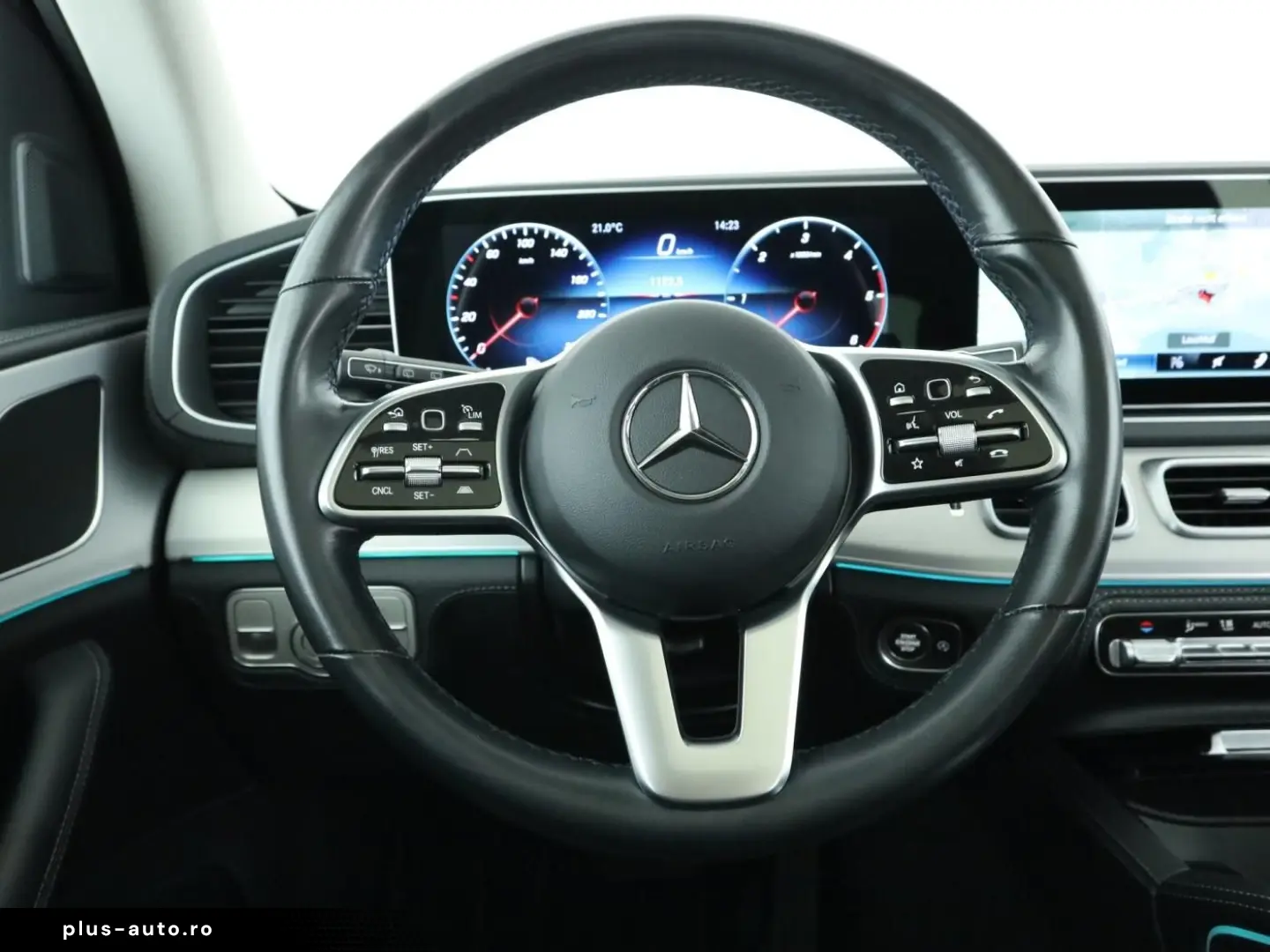 MERCEDES-BENZ GLE 300 d 4M  AMG LED Panorama HUD PDC&hellip;
