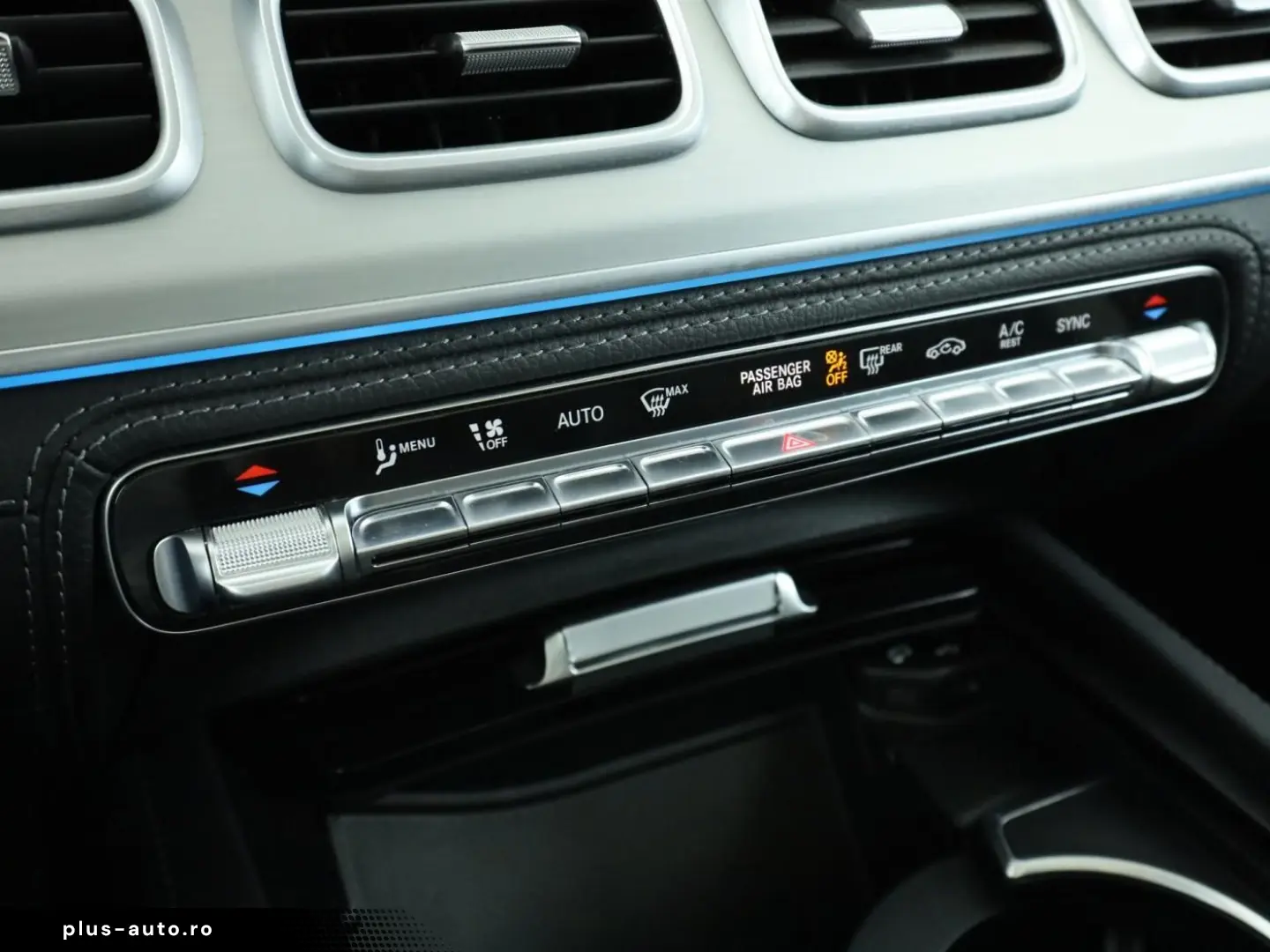 MERCEDES-BENZ GLE 300 d 4M  AMG LED Panorama HUD PDC&hellip;