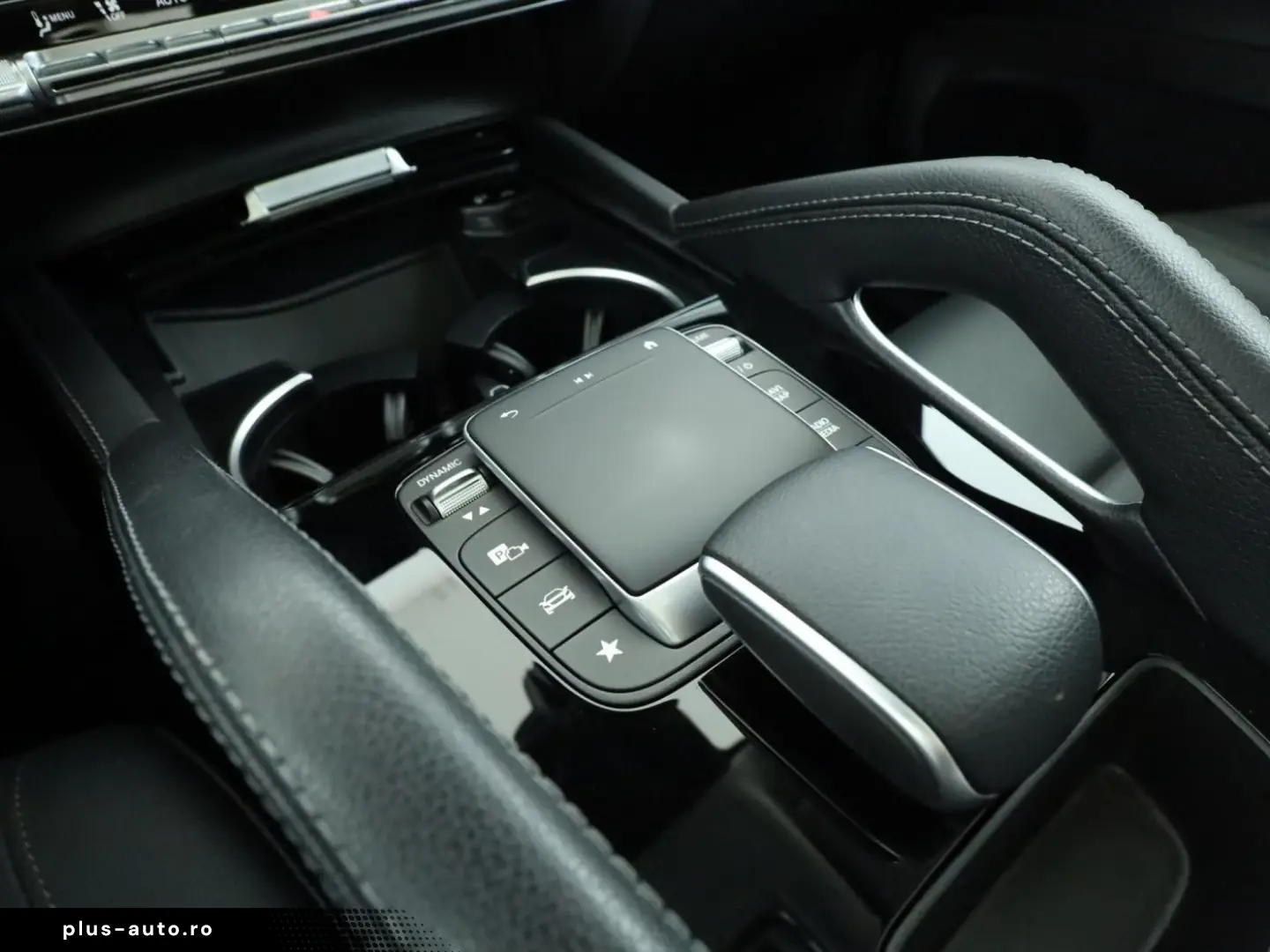 MERCEDES-BENZ GLE 300 d 4M  AMG LED Panorama HUD PDC&hellip;